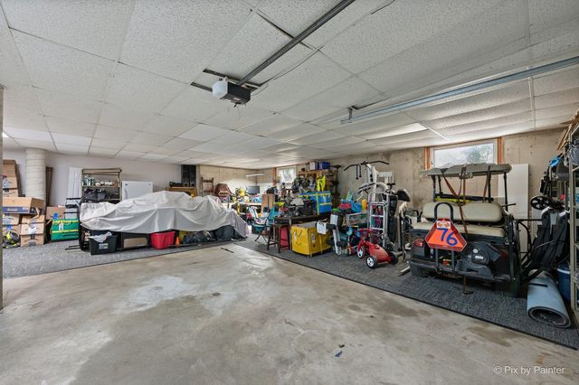 287 Holiday Drive, Lake Holiday, IL 60552