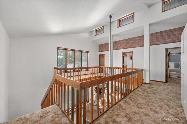 287 Holiday Drive, Lake Holiday, IL 60552