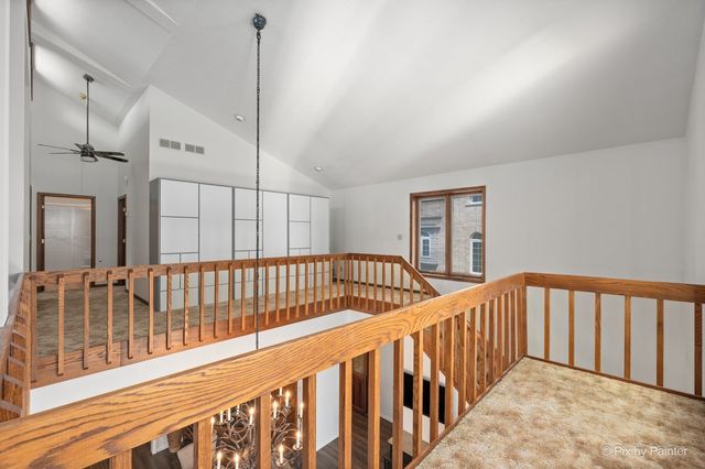 287 Holiday Drive, Lake Holiday, IL 60552