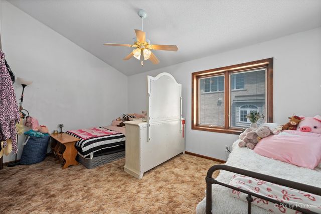 287 Holiday Drive, Lake Holiday, IL 60552