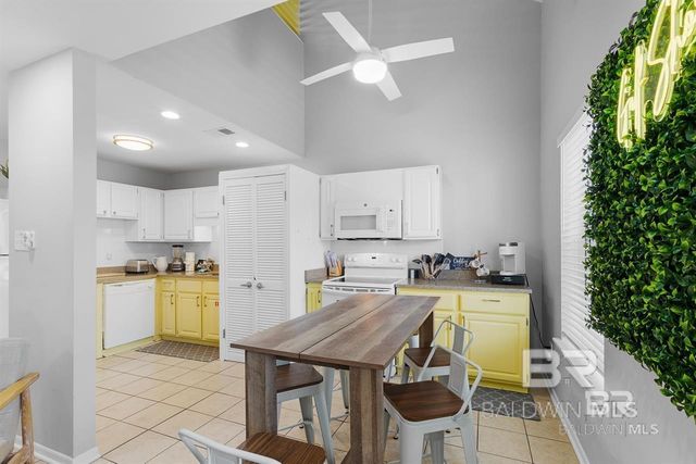 507 W Beach Boulevard 204, Gulf Shores, AL 36542