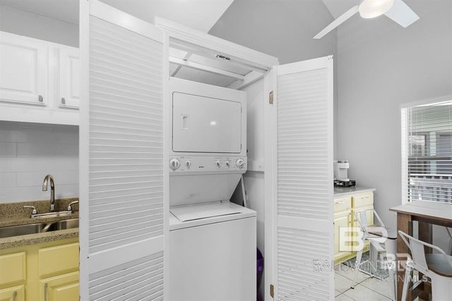 507 W Beach Boulevard 204, Gulf Shores, AL 36542