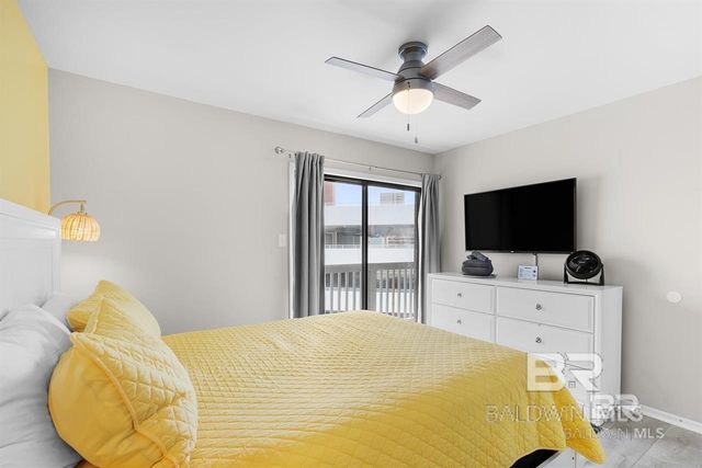 507 W Beach Boulevard 204, Gulf Shores, AL 36542