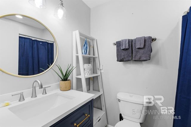 507 W Beach Boulevard 204, Gulf Shores, AL 36542