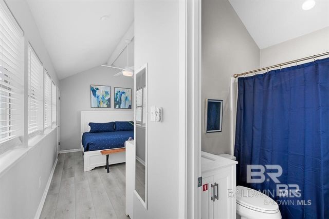 507 W Beach Boulevard 204, Gulf Shores, AL 36542