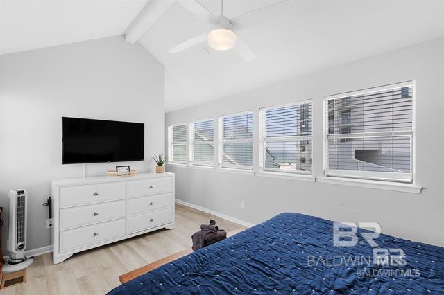 507 W Beach Boulevard 204, Gulf Shores, AL 36542