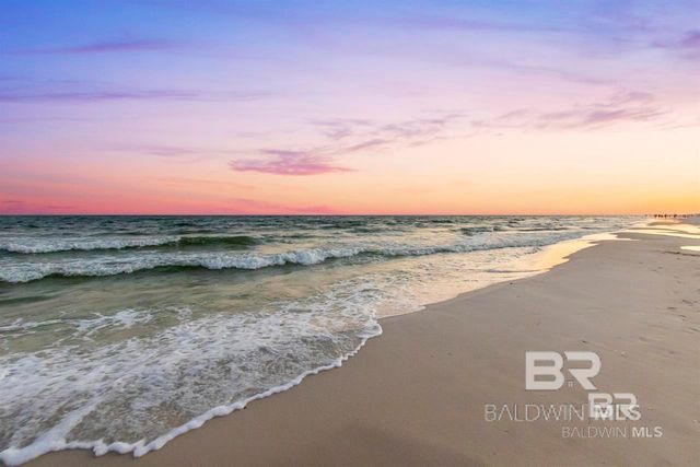 507 W Beach Boulevard 204, Gulf Shores, AL 36542