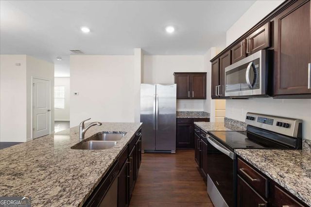 4394 Kendrick Circle, Loganville, GA 30052