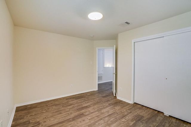 6812 Doyal DR, Austin, TX 78747