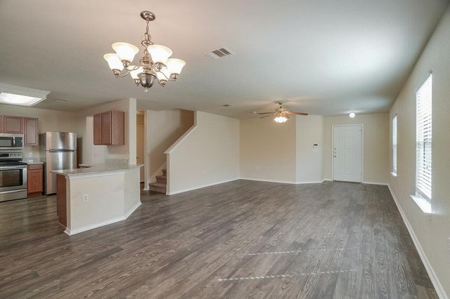 6812 Doyal DR, Austin, TX 78747