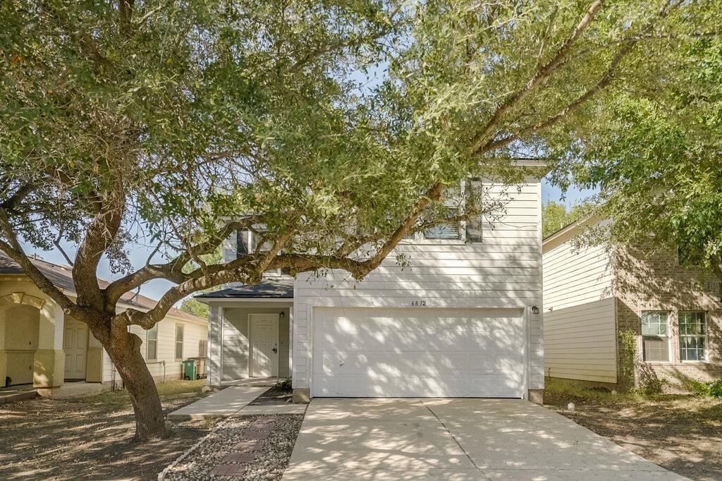 6812 Doyal DR, Austin, TX 78747