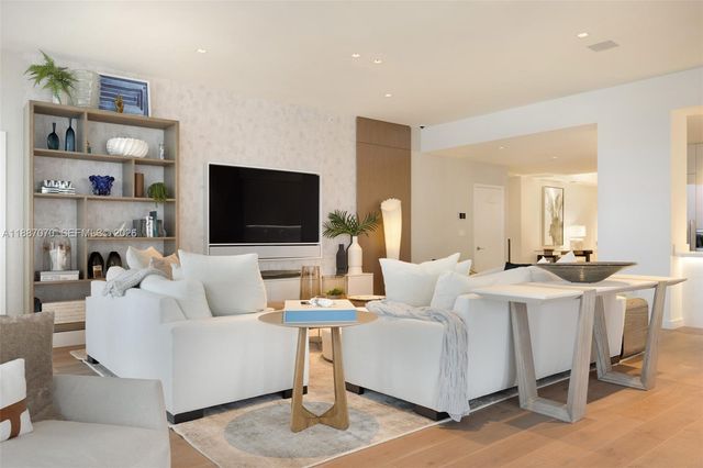 801 S Pointe Drive PH602, Miami Beach, FL 33139