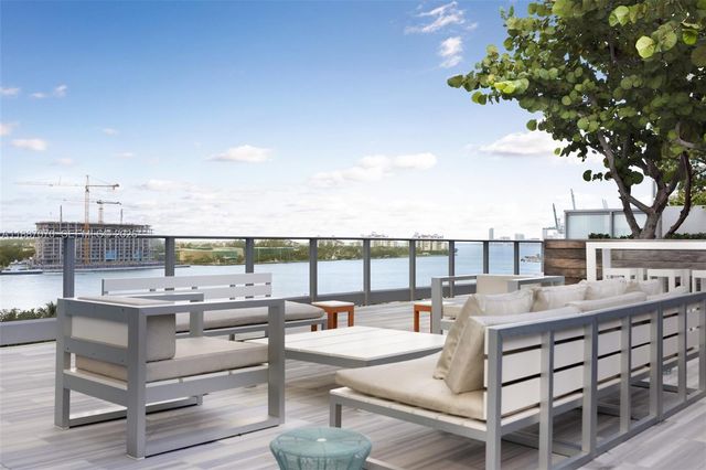 801 S Pointe Drive PH602, Miami Beach, FL 33139