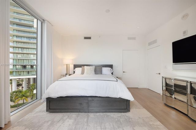 801 S Pointe Drive PH602, Miami Beach, FL 33139