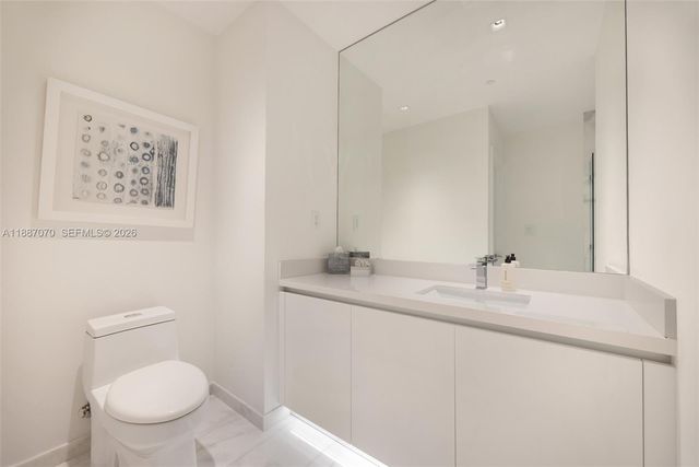 801 S Pointe Drive PH602, Miami Beach, FL 33139