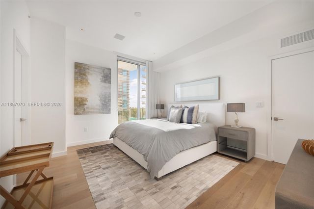 801 S Pointe Drive PH602, Miami Beach, FL 33139