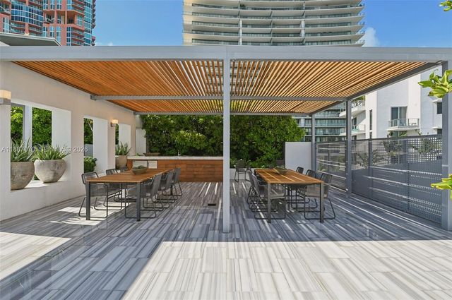 801 S Pointe Drive PH602, Miami Beach, FL 33139