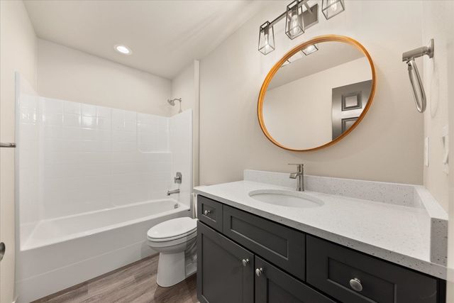 11704 E VALLEYWAY Ave, Spokane Valley, WA 99206