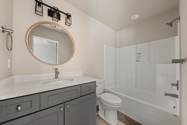 11704 E VALLEYWAY Ave, Spokane Valley, WA 99206