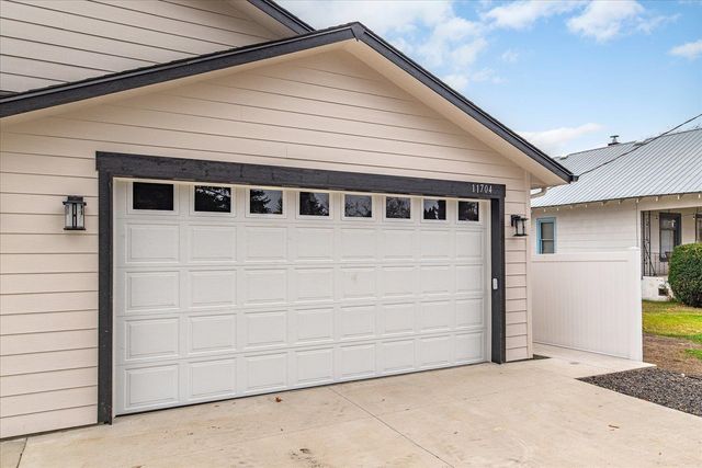 11704 E VALLEYWAY Ave, Spokane Valley, WA 99206