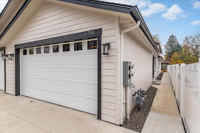 11704 E VALLEYWAY Ave, Spokane Valley, WA 99206