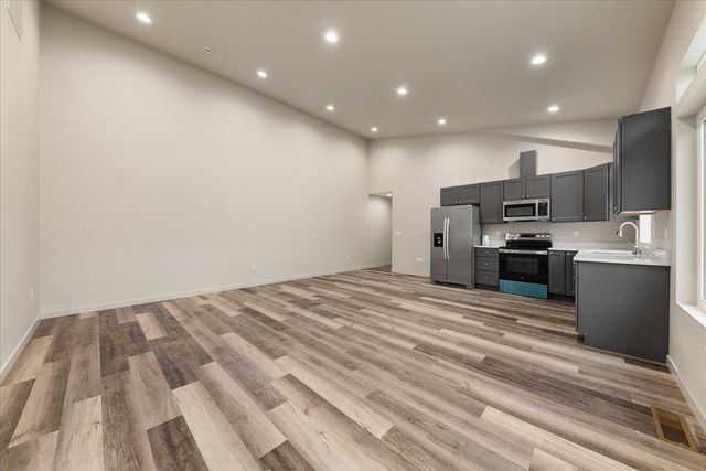 11704 E VALLEYWAY Ave, Spokane Valley, WA 99206