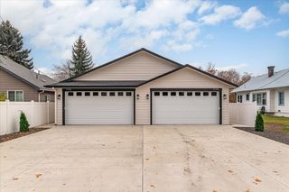 11704 E VALLEYWAY Ave, Spokane Valley, WA 99206