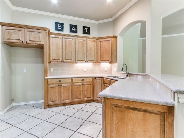 3201 Amberwood Court, Edmond, OK 73003