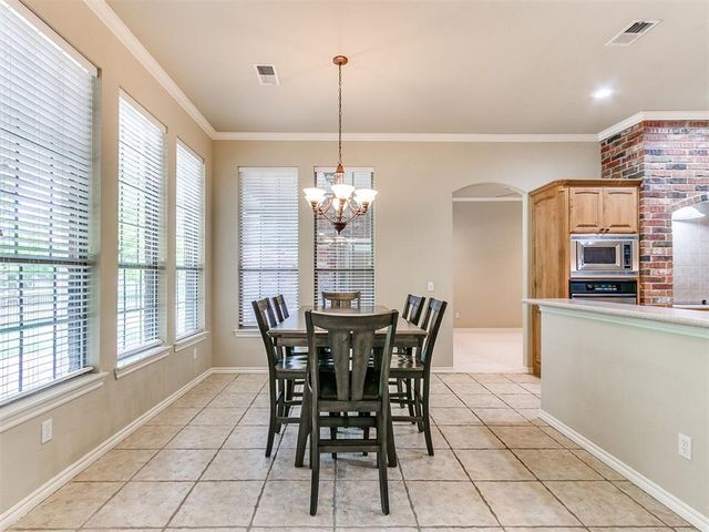 3201 Amberwood Court, Edmond, OK 73003