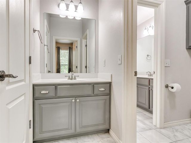 3201 Amberwood Court, Edmond, OK 73003