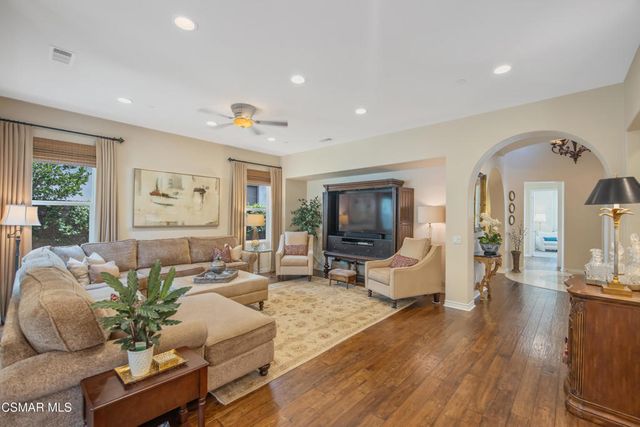 13233 Bent Grass Place, Moorpark, CA 93021