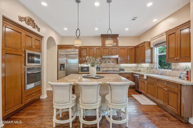 13233 Bent Grass Place, Moorpark, CA 93021
