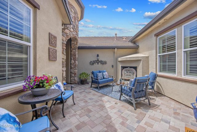 13233 Bent Grass Place, Moorpark, CA 93021