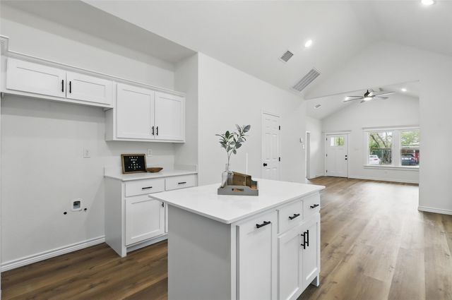 3611 War Paint Trail, Granbury, TX 76048
