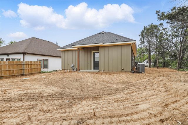 3611 War Paint Trail, Granbury, TX 76048