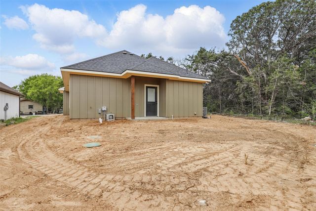3611 War Paint Trail, Granbury, TX 76048