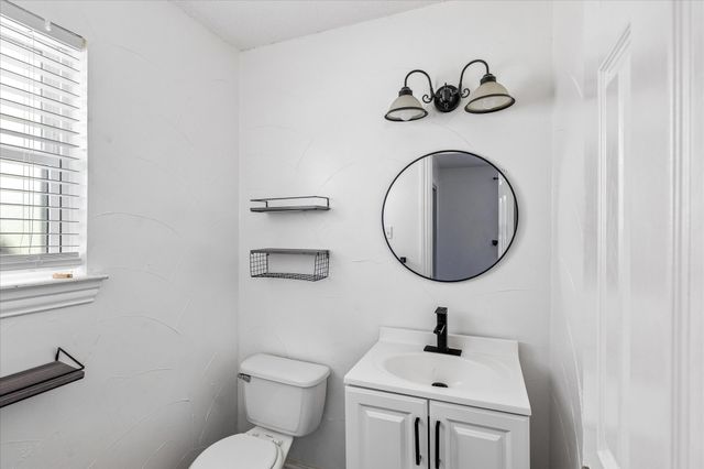 716 Heathcliff Drive, Everman, TX 76140