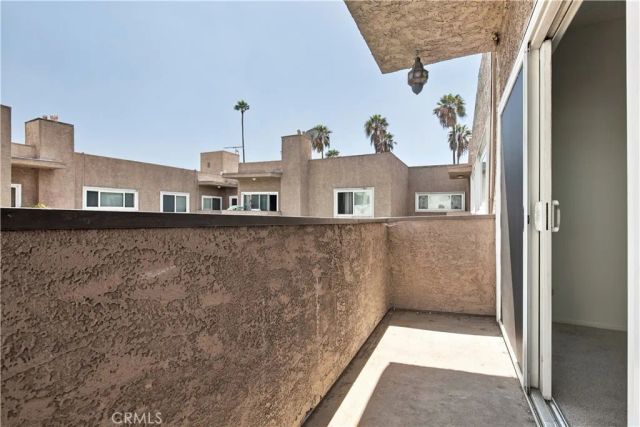 14607 Erwin Street 308, Van Nuys, CA 91411