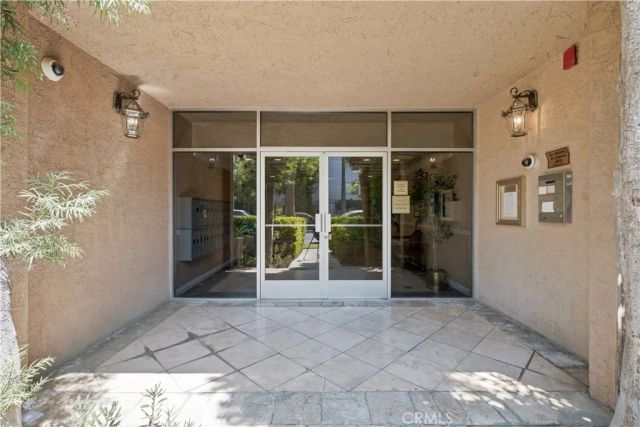14607 Erwin Street 308, Van Nuys, CA 91411