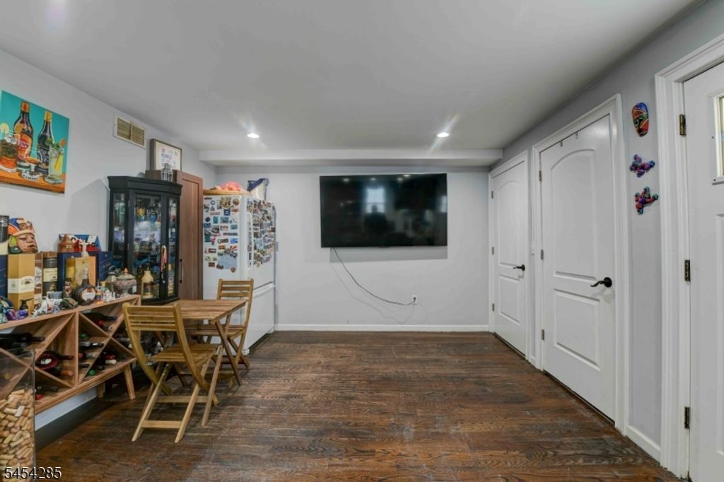 188 Pennington St, Newark City, NJ 07105 — photo 3