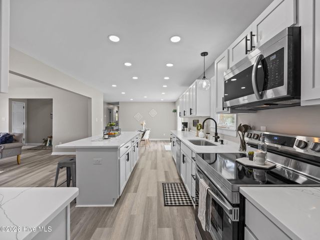 412 Crows Nest Lane, Sneads Ferry, NC 28460