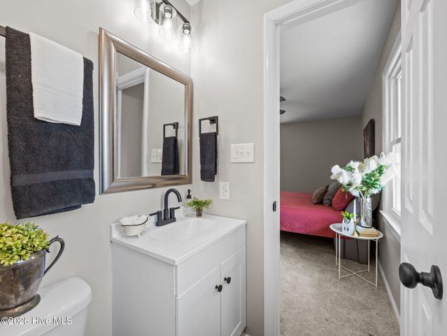 412 Crows Nest Lane, Sneads Ferry, NC 28460