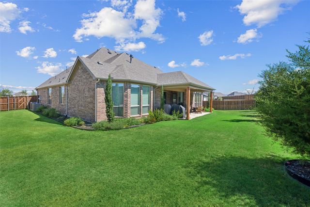 1806 Farmstead Road, Mansfield, TX 76063