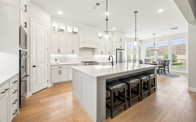 1806 Farmstead Road, Mansfield, TX 76063