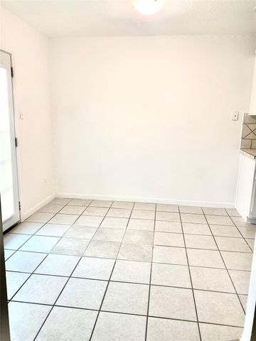 7381 Cook Road, Houston, TX 77072