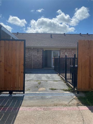 7381 Cook Road, Houston, TX 77072