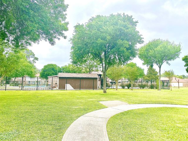 7381 Cook Road, Houston, TX 77072