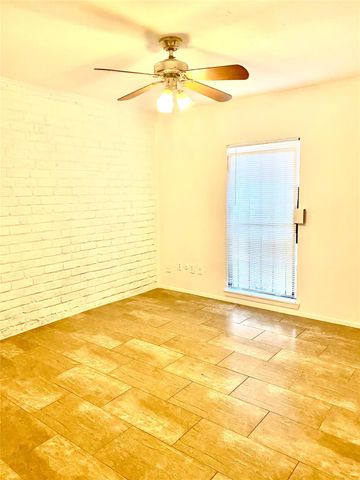 7381 Cook Road, Houston, TX 77072