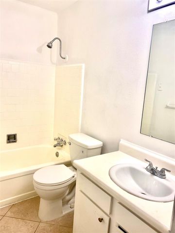 7381 Cook Road, Houston, TX 77072