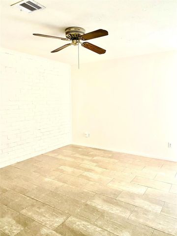 7381 Cook Road, Houston, TX 77072